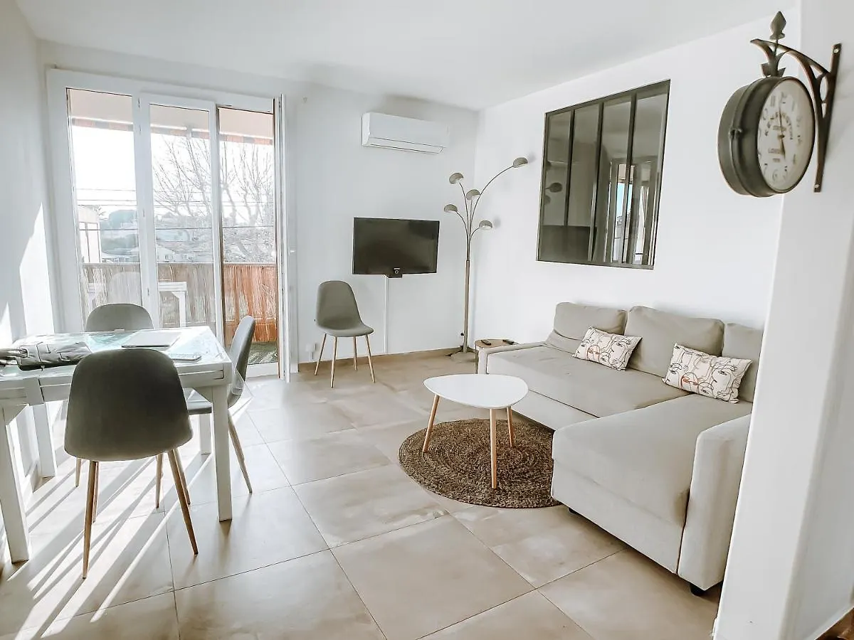 Appartement T3 Tout Confort A 500M De La Mer Saint-Cyr-sur-Mer 0*,  France